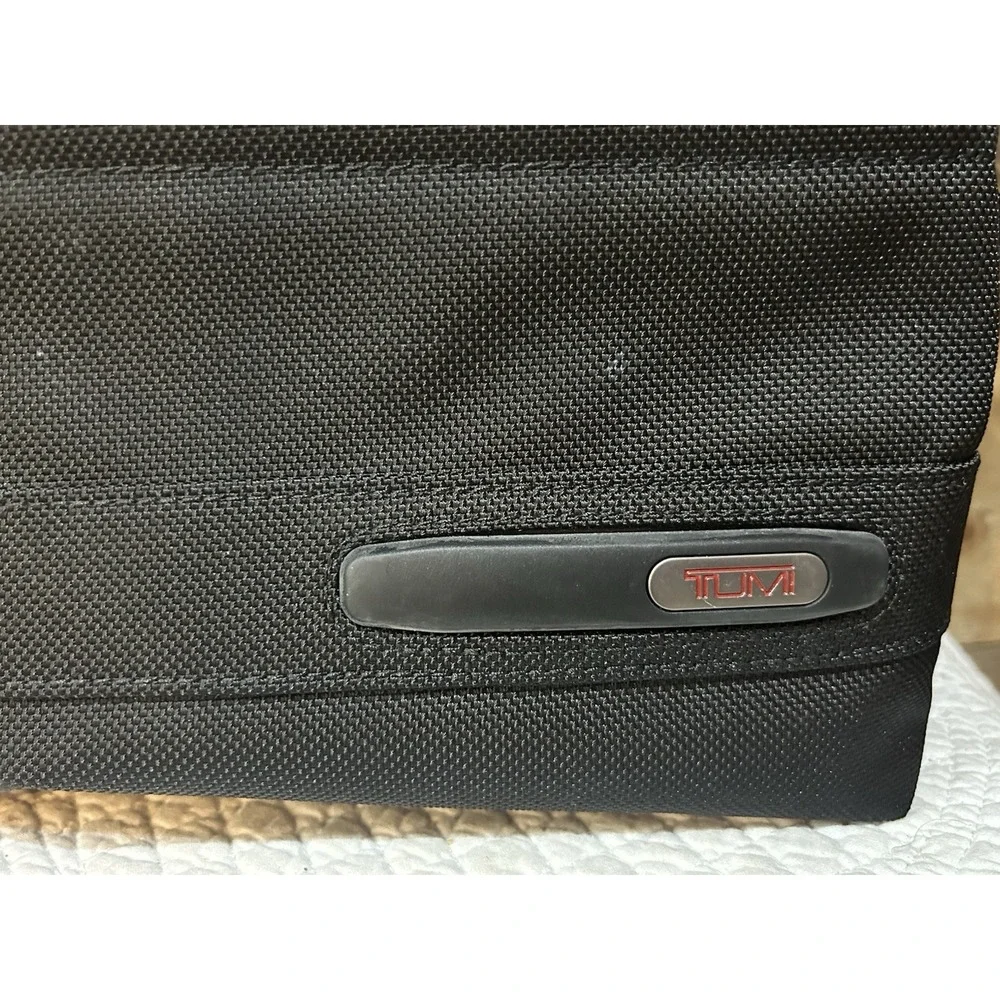 Tumi Black Travel Toiletry Bag Top Zip 10